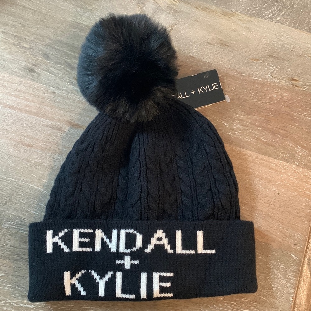 NWT Never worn Kendall + Kylie Black Pom Pom Knit hat